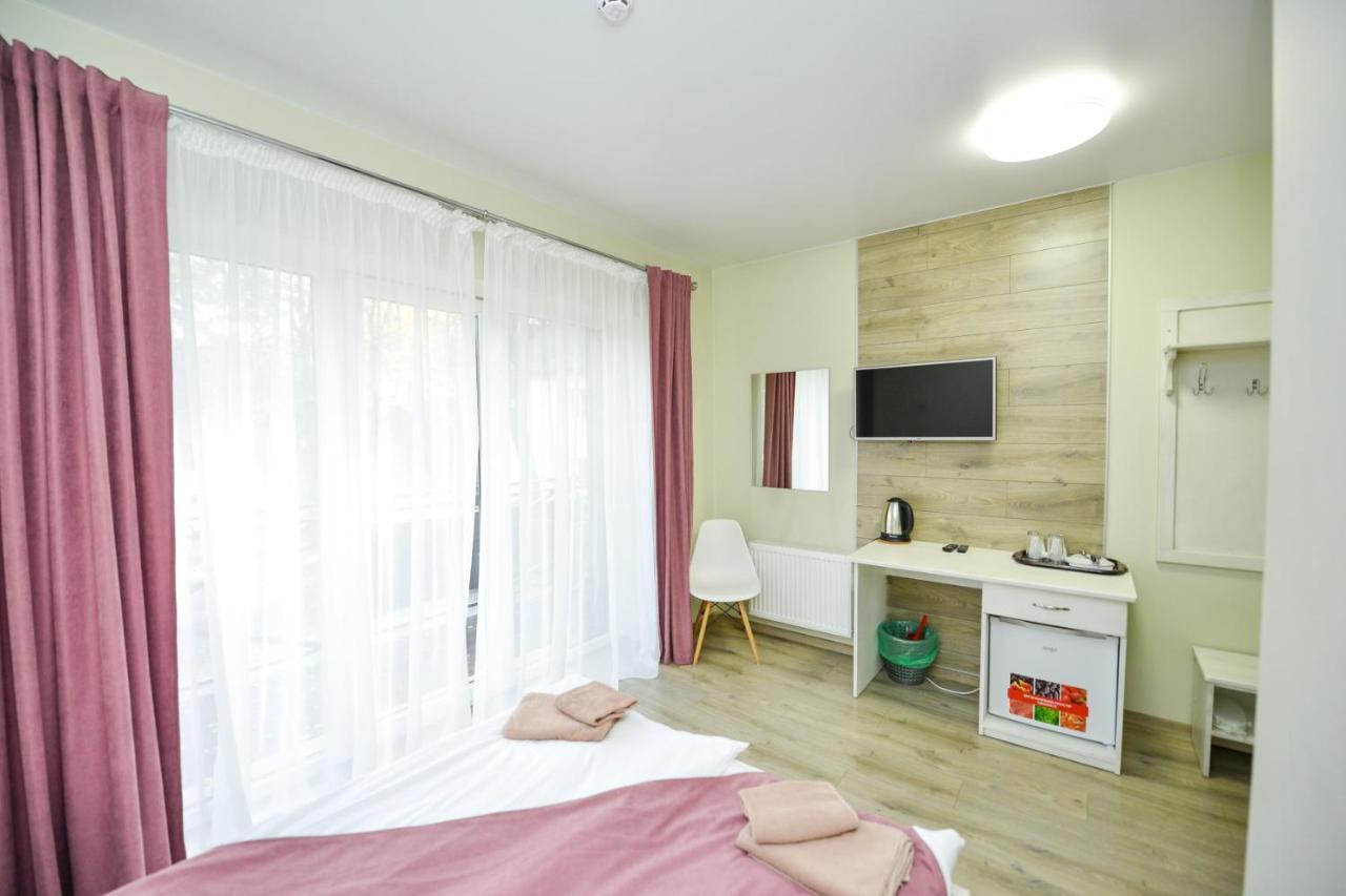 Forest Hotel Polis'ke Bagian luar foto